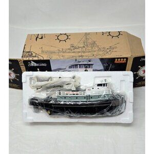 ERTL Collectibles 2000 Millennium Edition TEXACO Fire Chief Tugboat Bank